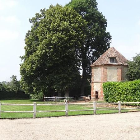 Chateau De Maillot Bonneville-la-Louvet Exterior photo
